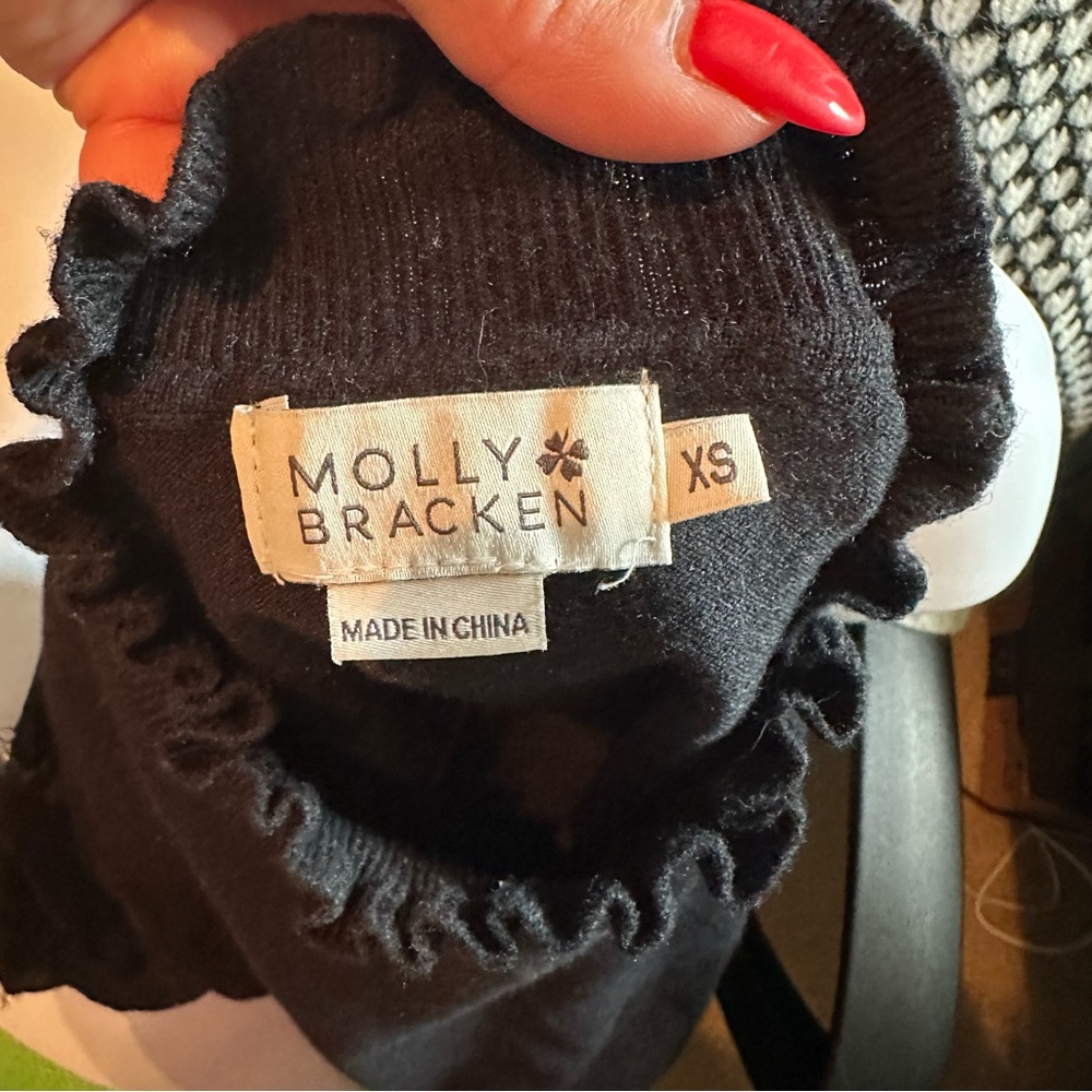 Molly Bracken‎ Elegant Black Ruffle Detail Top